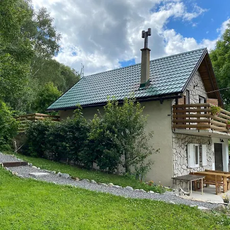 Sanmari_forest Σαλέ